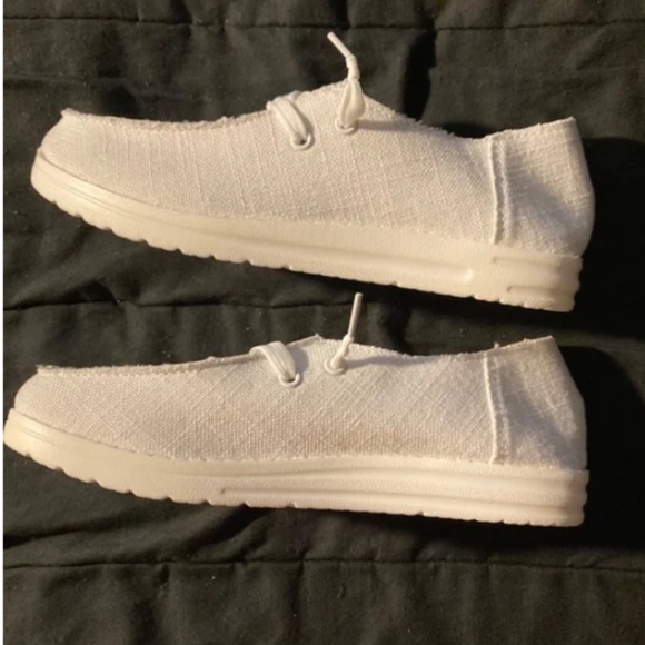 NWOT Slip on Loafer Sneakers - Picture 6 of 7